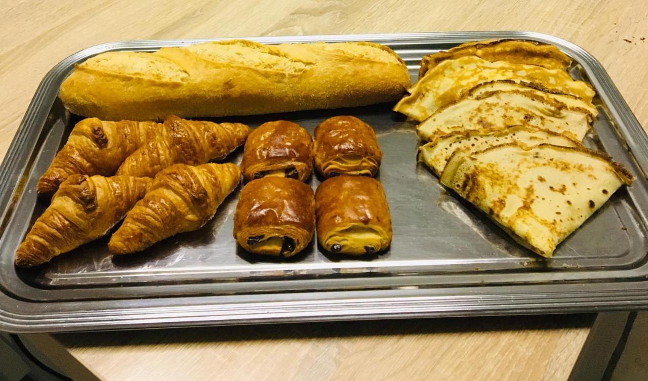 Beaumont  Le Petit Bretigny旅馆 外观 照片